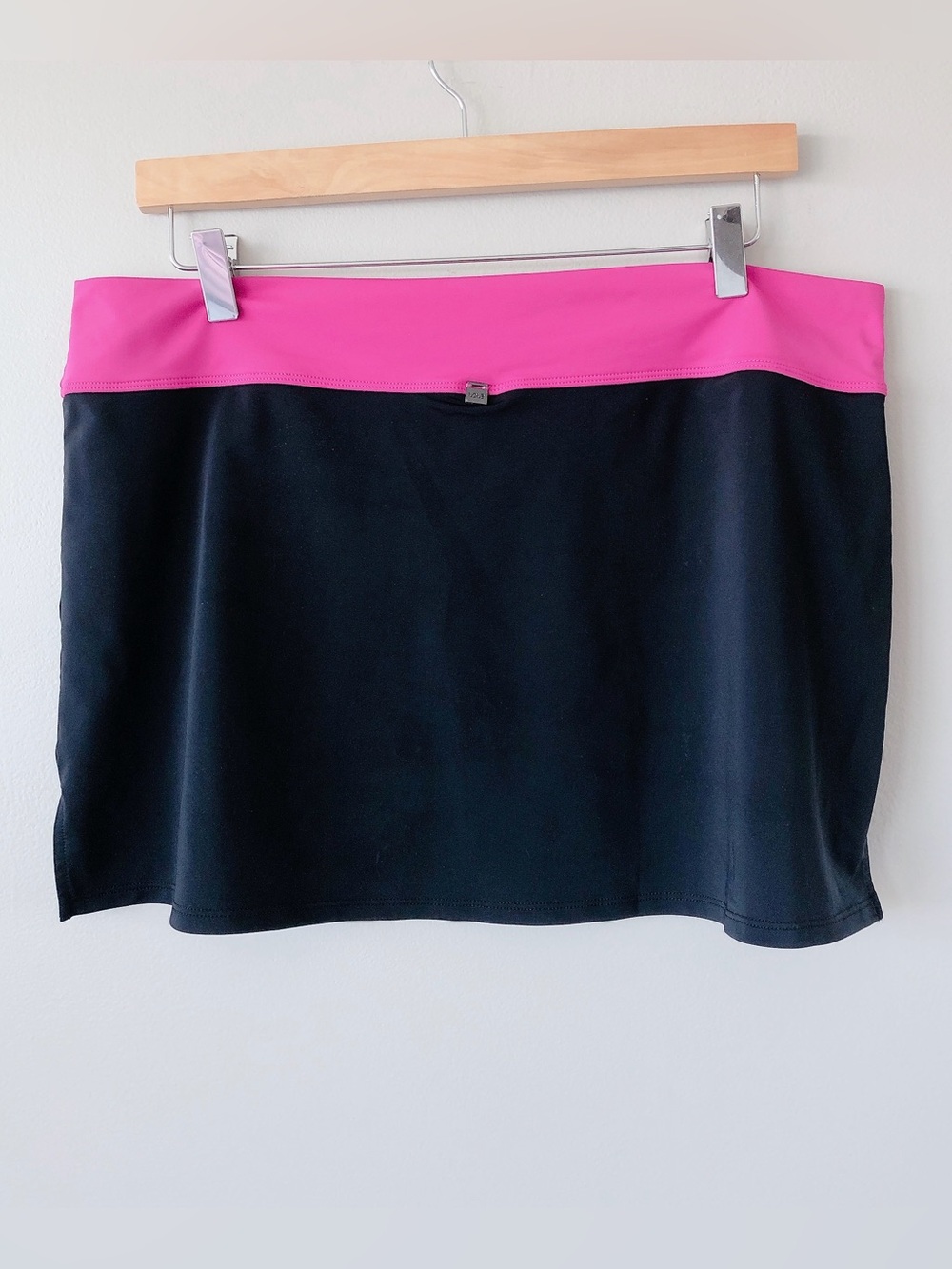 Lole Black Skirt with Pink Waistband Women's Active Skirt swimsuit coverup - Picture 3 of 12